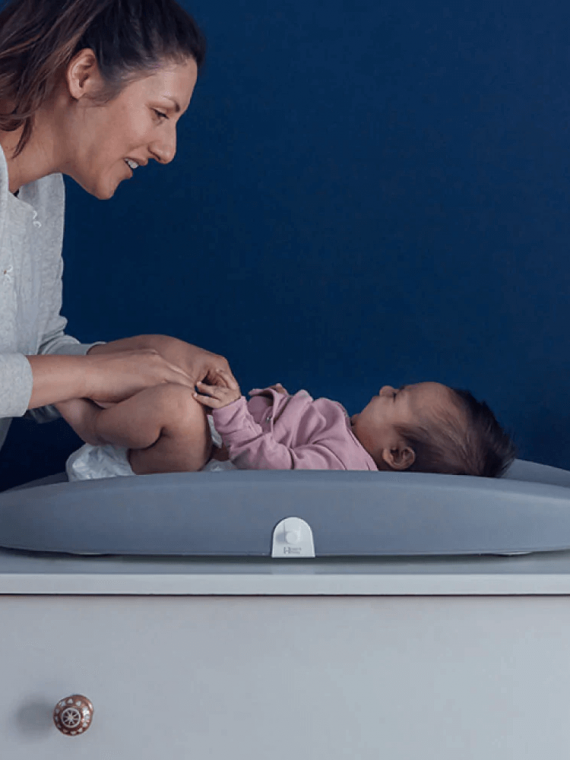 Hatch Grow Smart Changing Pad and Scale